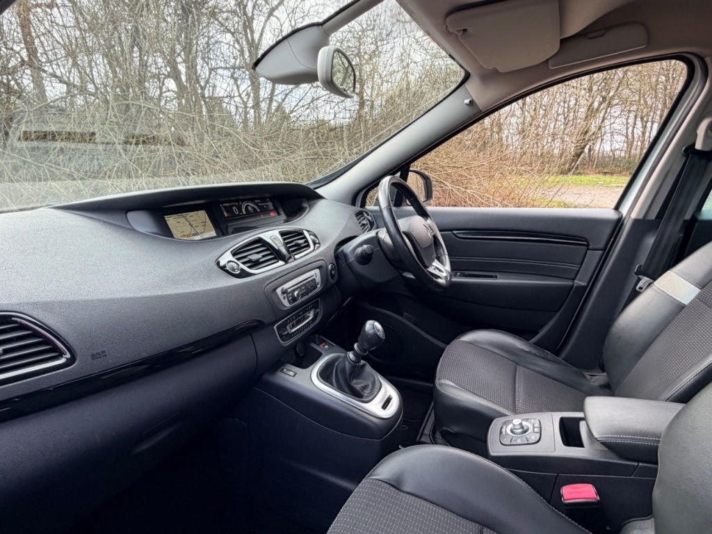 Used Renault Scenic 2015 for sale - 77241463: Photo 12