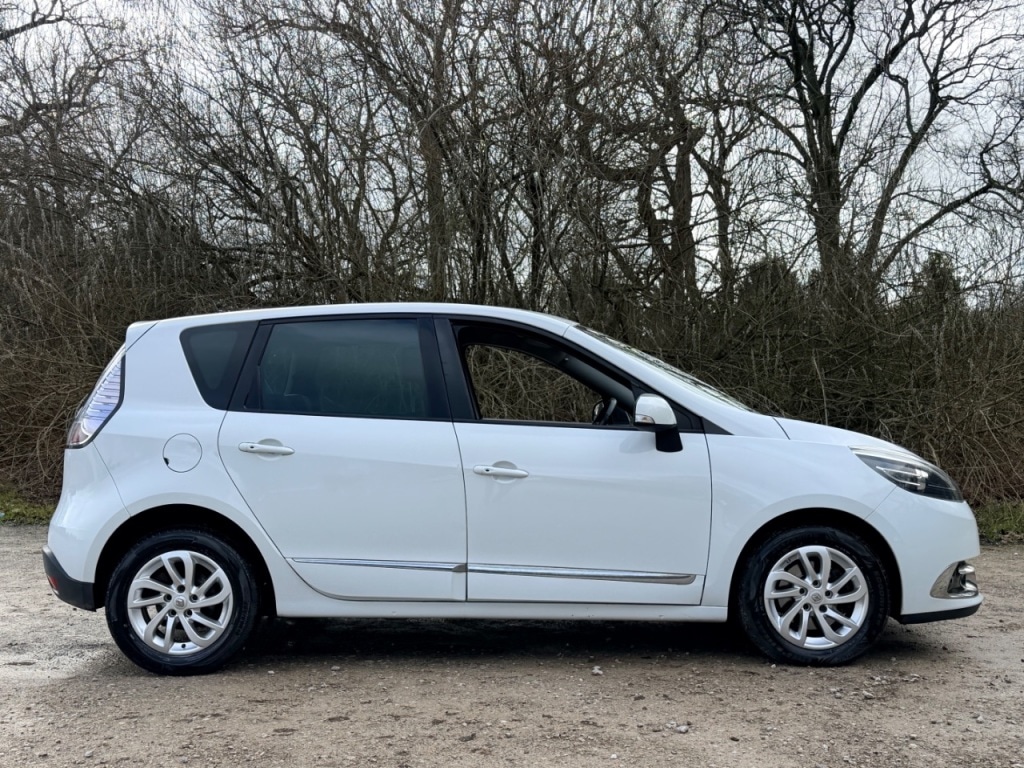Used Renault Scenic 2015 for sale - 77241463: Photo 6
