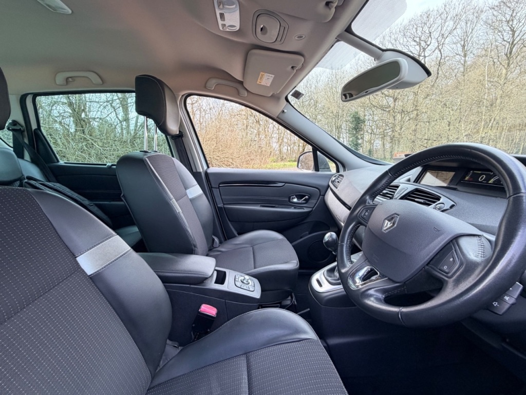 Used Renault Scenic 2015 for sale - 77241463: Photo 9