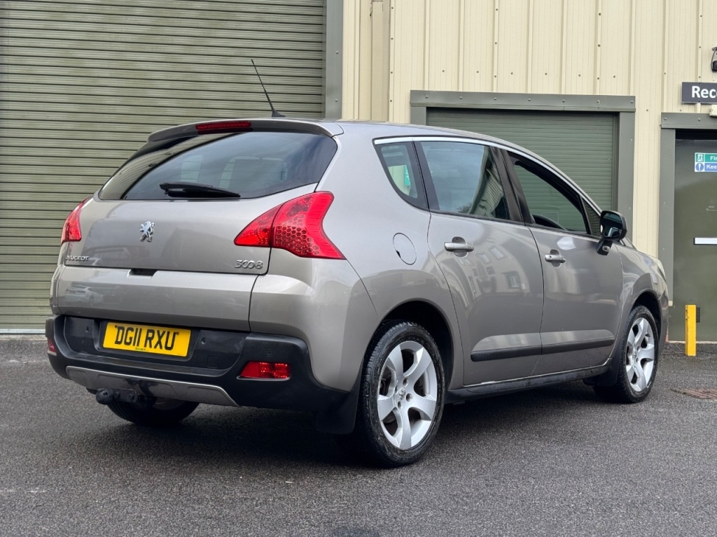 Used Peugeot 3008 2011 for sale - 76405768: Photo 5