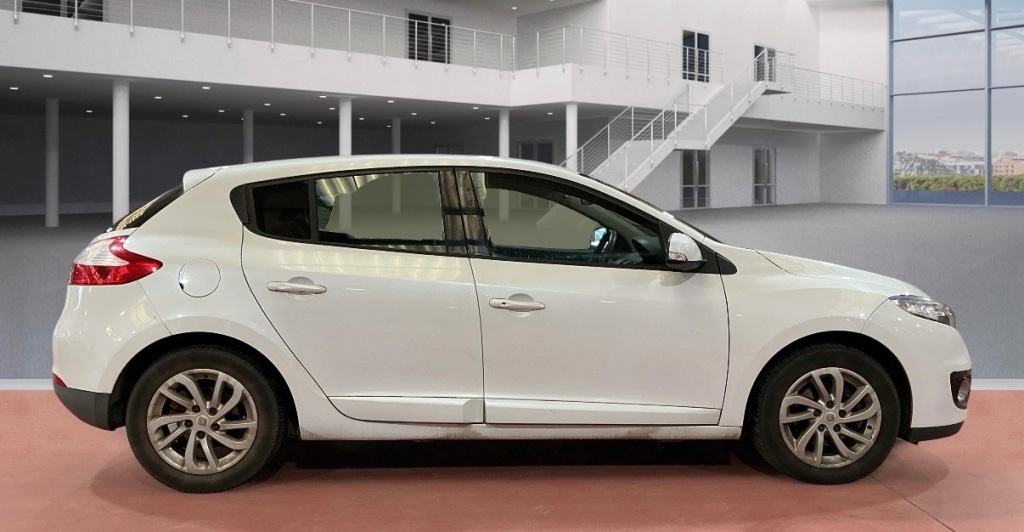 Used Renault Megane 2012 for sale - 77764089: Photo 4