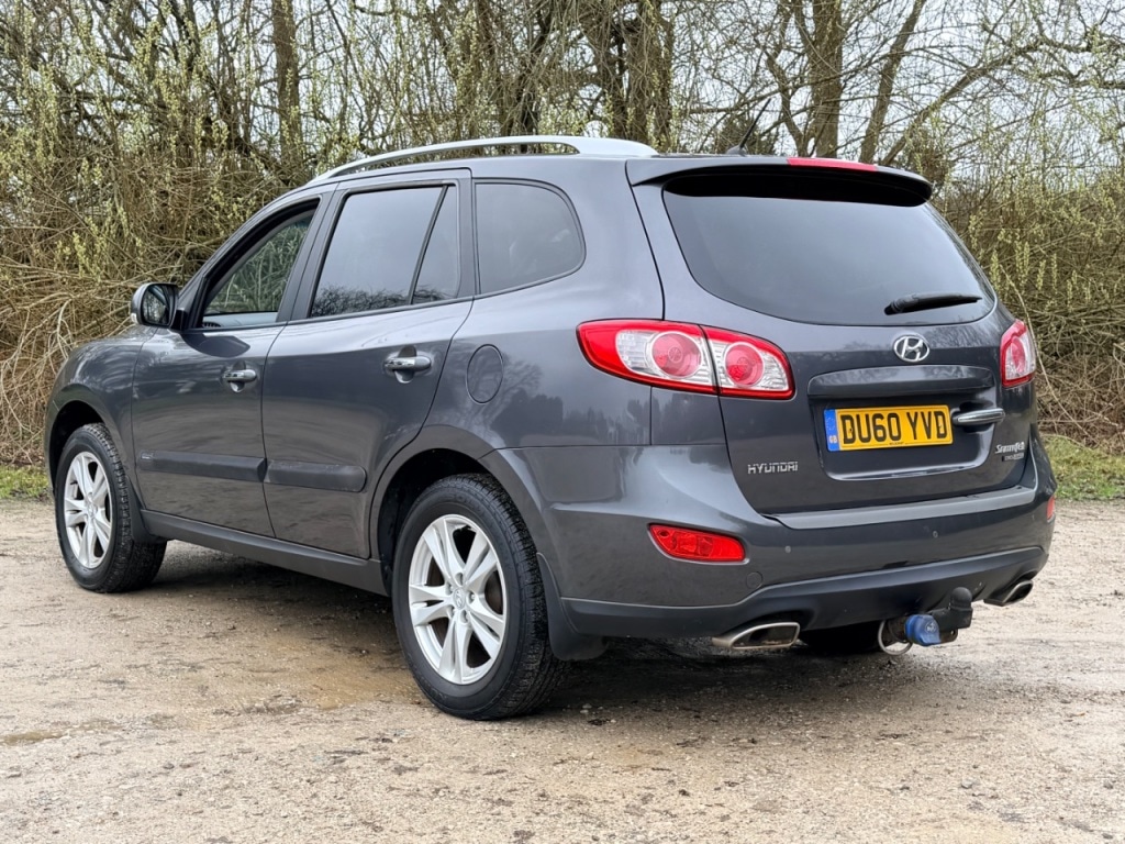 Used Hyundai Santa Fe 2010 for sale - 77533750: Photo 3