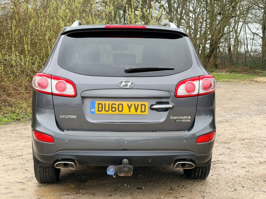 Used Hyundai Santa Fe 2010 for sale - 77533750: Photo 4