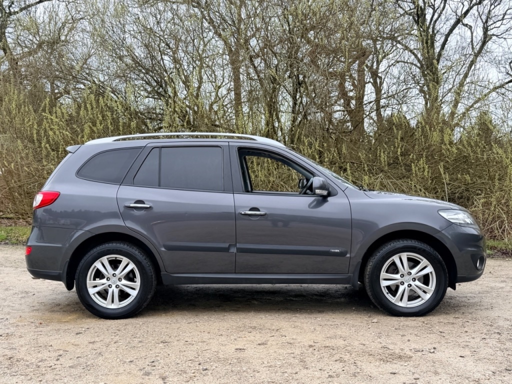 Used Hyundai Santa Fe 2010 for sale - 77533750: Photo 6