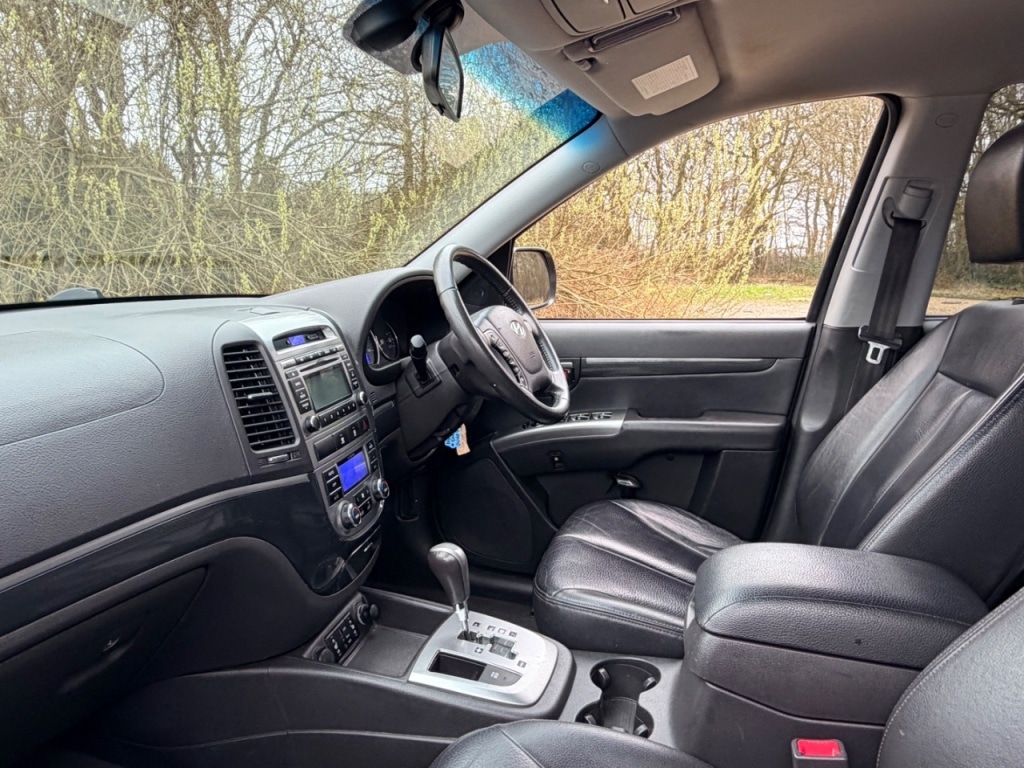 Used Hyundai Santa Fe 2010 for sale - 77533750: Photo 9