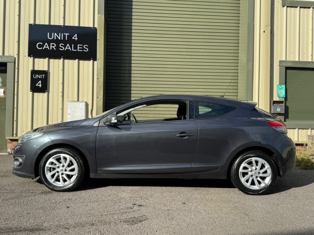 Used Renault Megane 2014 for sale - 76126557: Photo 2