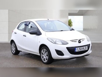 Used Mazda Mazda2 2011 for sale - 79107114: Photo