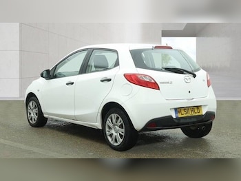 Used Mazda Mazda2 2011 for sale - 79107114: Photo