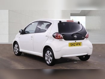 Used Toyota AYGO 2012 for sale - 79075332: Photo