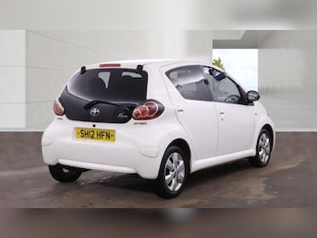Used Toyota AYGO 2012 for sale - 79075332: Photo