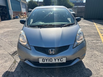 Used Honda Jazz 2010 for sale - 79018714: Photo