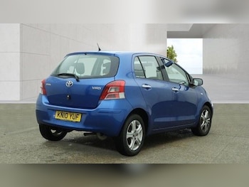Used Toyota Yaris 2010 for sale - 78922599: Photo