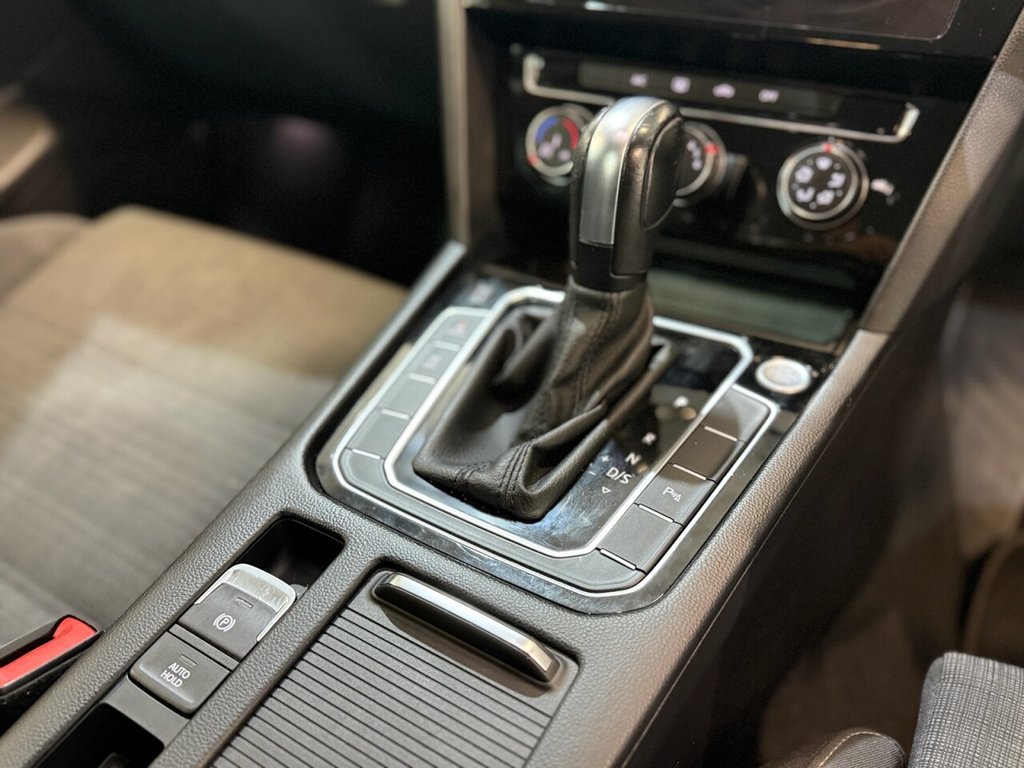 Used Volkswagen Passat 2020 for sale - 76395973: Photo 10