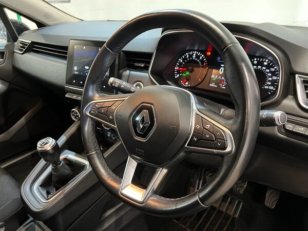 Used Renault Clio 2020 for sale - 73871240: Photo 13