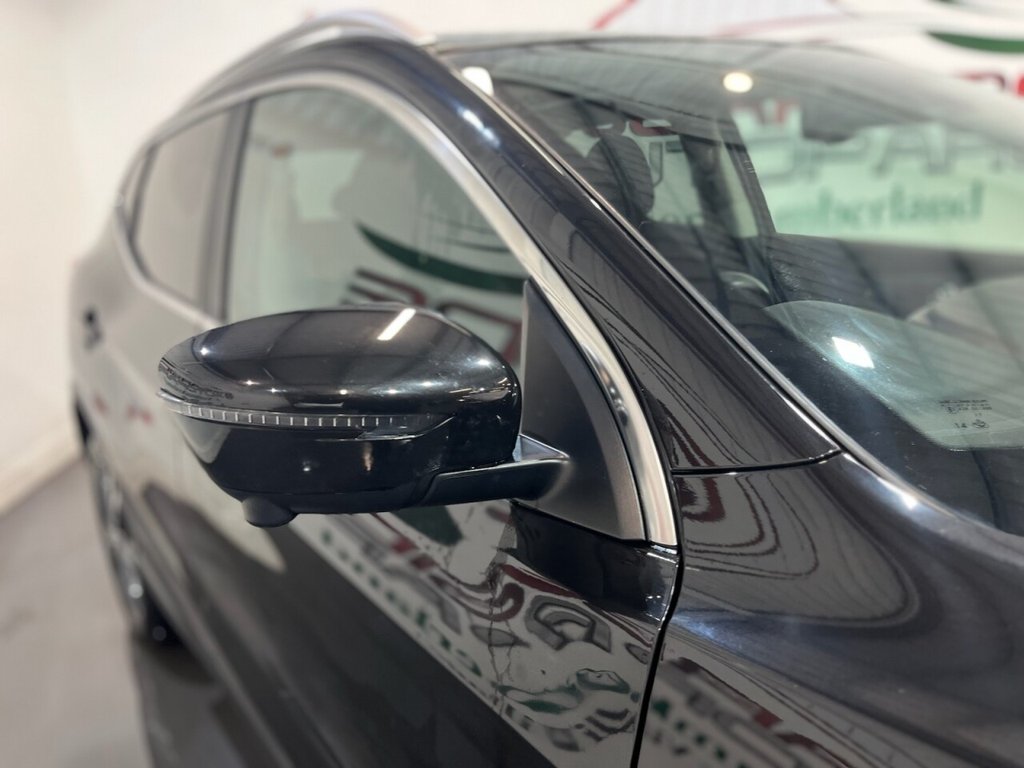 Used Nissan Qashqai 2017 for sale - 76740515: Photo 11