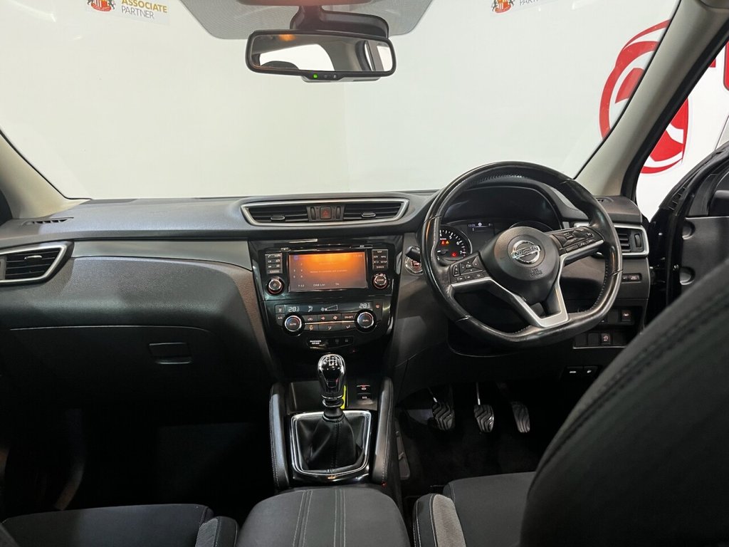 Used Nissan Qashqai 2017 for sale - 76740515: Photo 19