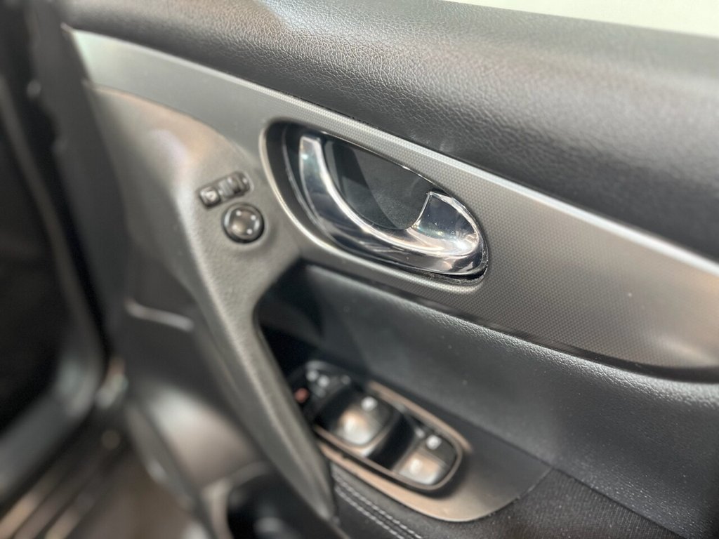 Used Nissan Qashqai 2017 for sale - 76740515: Photo 21