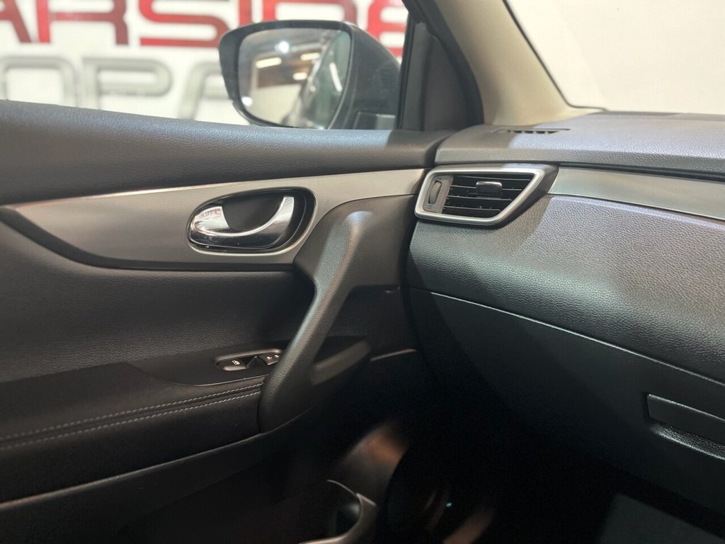 Used Nissan Qashqai 2017 for sale - 76740515: Photo 29