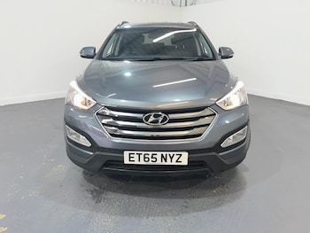 Used Hyundai Santa Fe 2016 for sale - 79507016: Photo