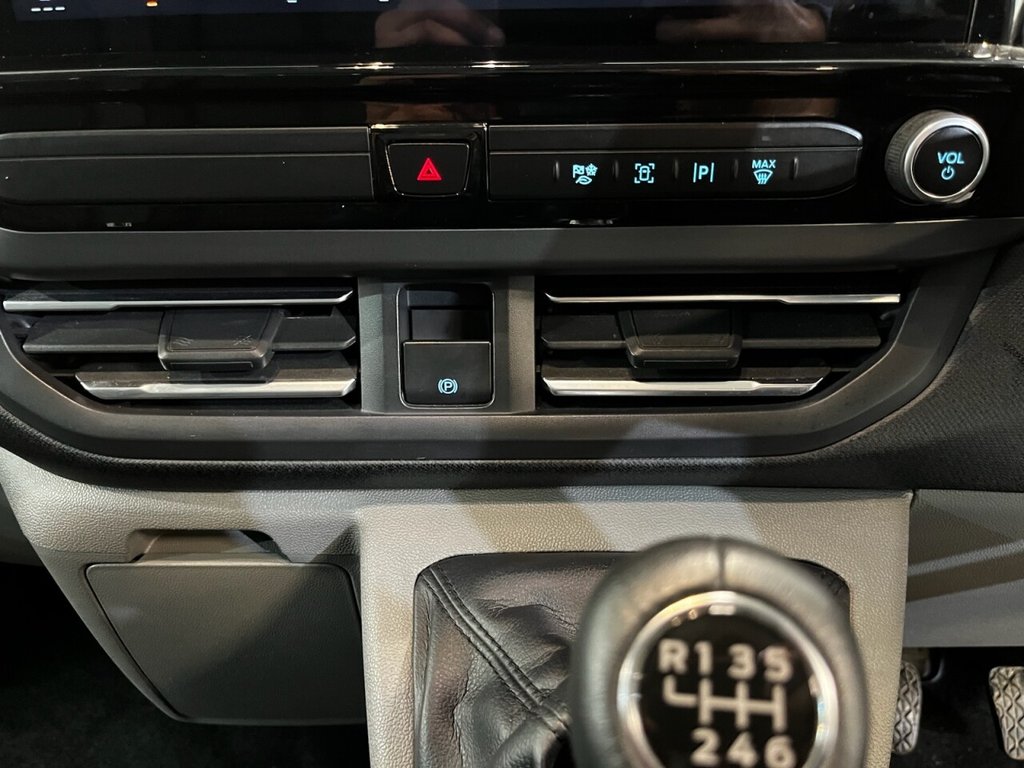 Used Ford Tourneo Custom 2024 for sale - 77748634: Photo 27