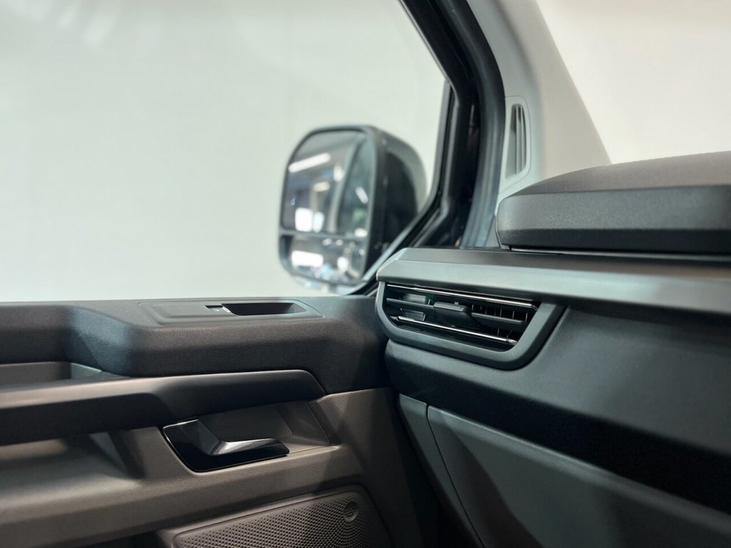 Used Ford Tourneo Custom 2024 for sale - 77748634: Photo 28