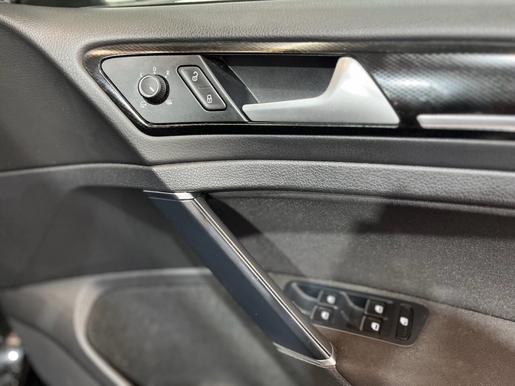 Used Volkswagen Golf 2016 for sale - 76841119: Photo 21
