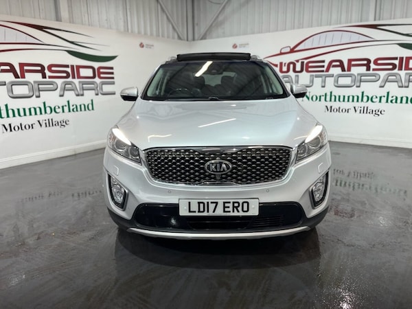 Used Kia Sorento 2017 for sale - 76256613: Photo 2