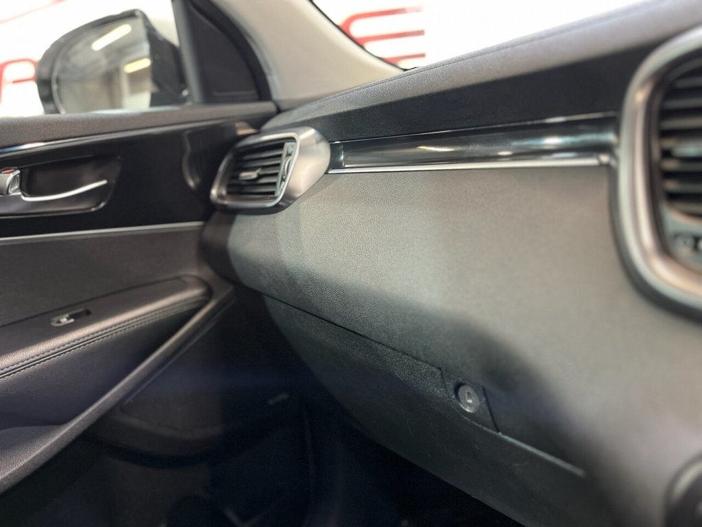 Used Kia Sorento 2017 for sale - 76256613: Photo 31