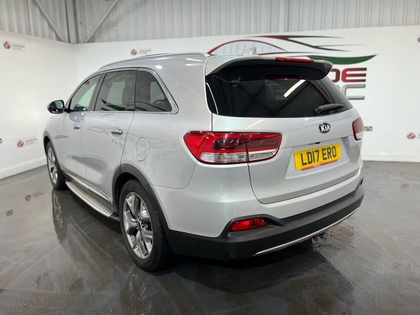 Used Kia Sorento 2017 for sale - 76256613: Photo 50