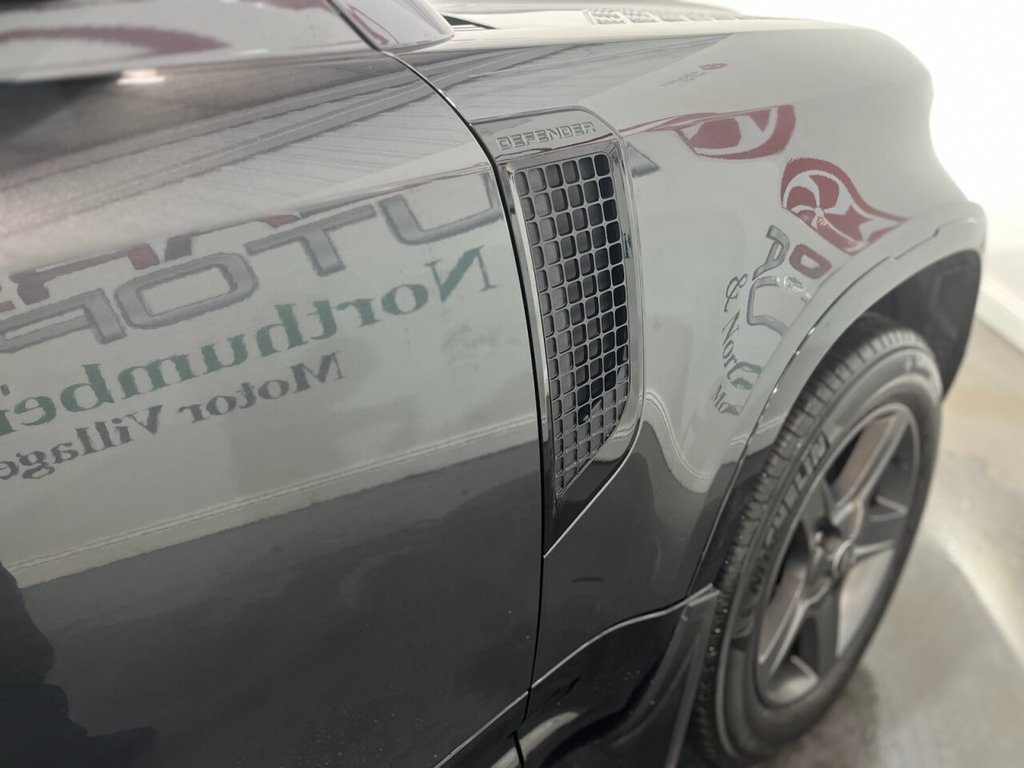 Used Land Rover Defender 2022 for sale - 76256642: Photo 15