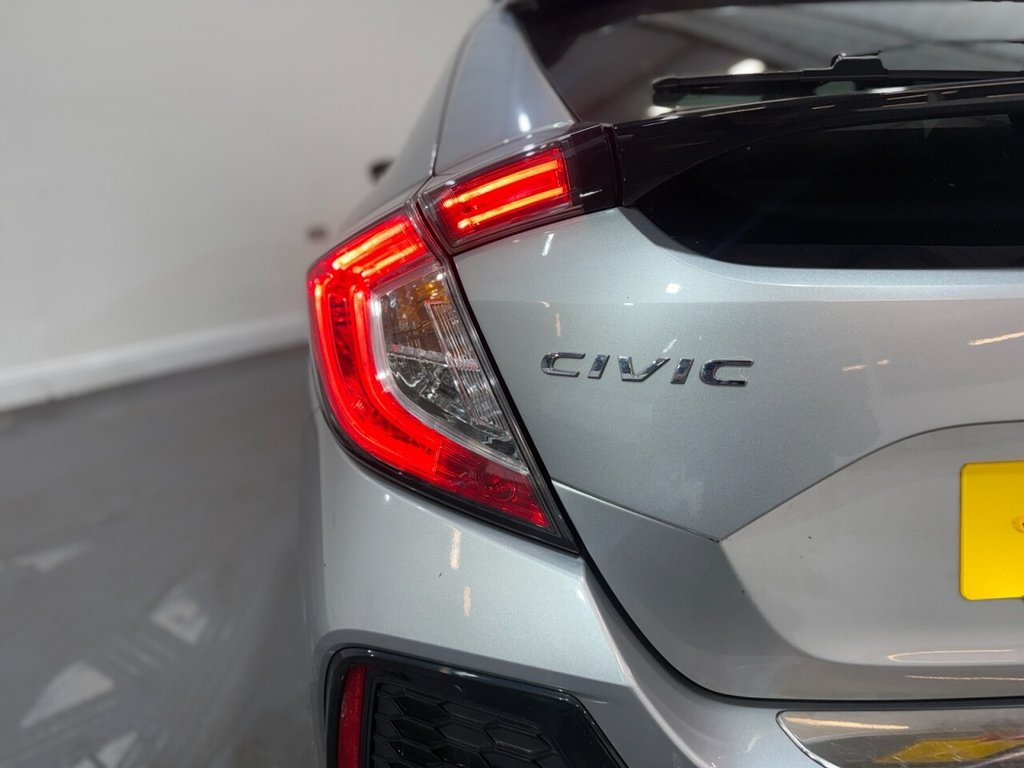 Used Honda Civic 2019 for sale - 77668973: Photo 31