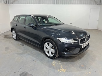 Used Volvo V60 2019 for sale - 79058983: Photo