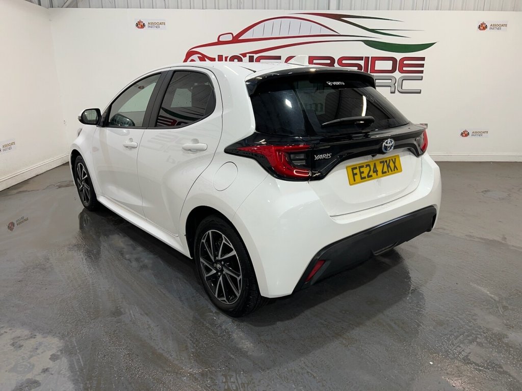 Used Toyota Yaris 2024 for sale - 76986388: Photo 21