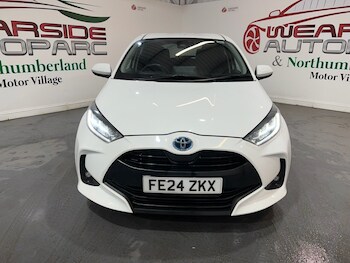 Used Toyota Yaris 2024 for sale - 76986388: Photo