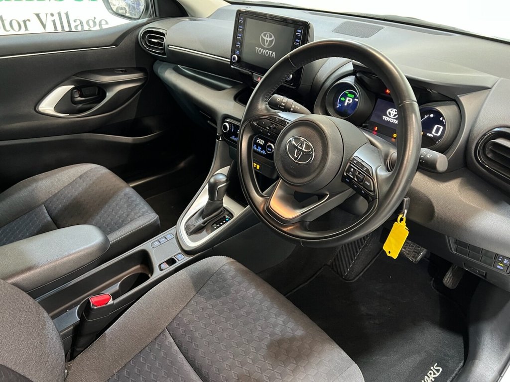 Used Toyota Yaris 2024 for sale - 76986388: Photo 5