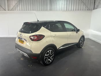 Used Renault Captur 2018 for sale - 79643381: Photo