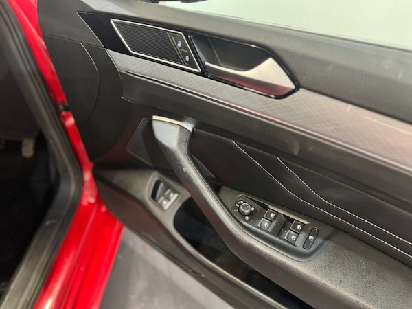 Used Volkswagen Passat 2021 for sale - 74916896: Photo 5