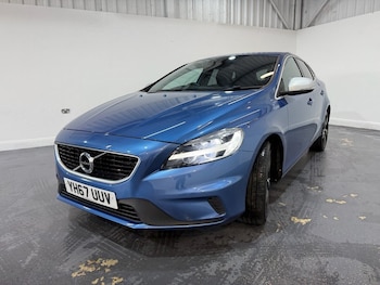 Used Volvo V40 2017 for sale - 79210101: Photo