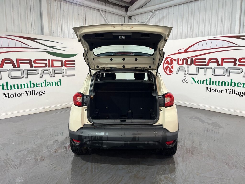 Used Renault Captur 2015 for sale - 77132992: Photo 37