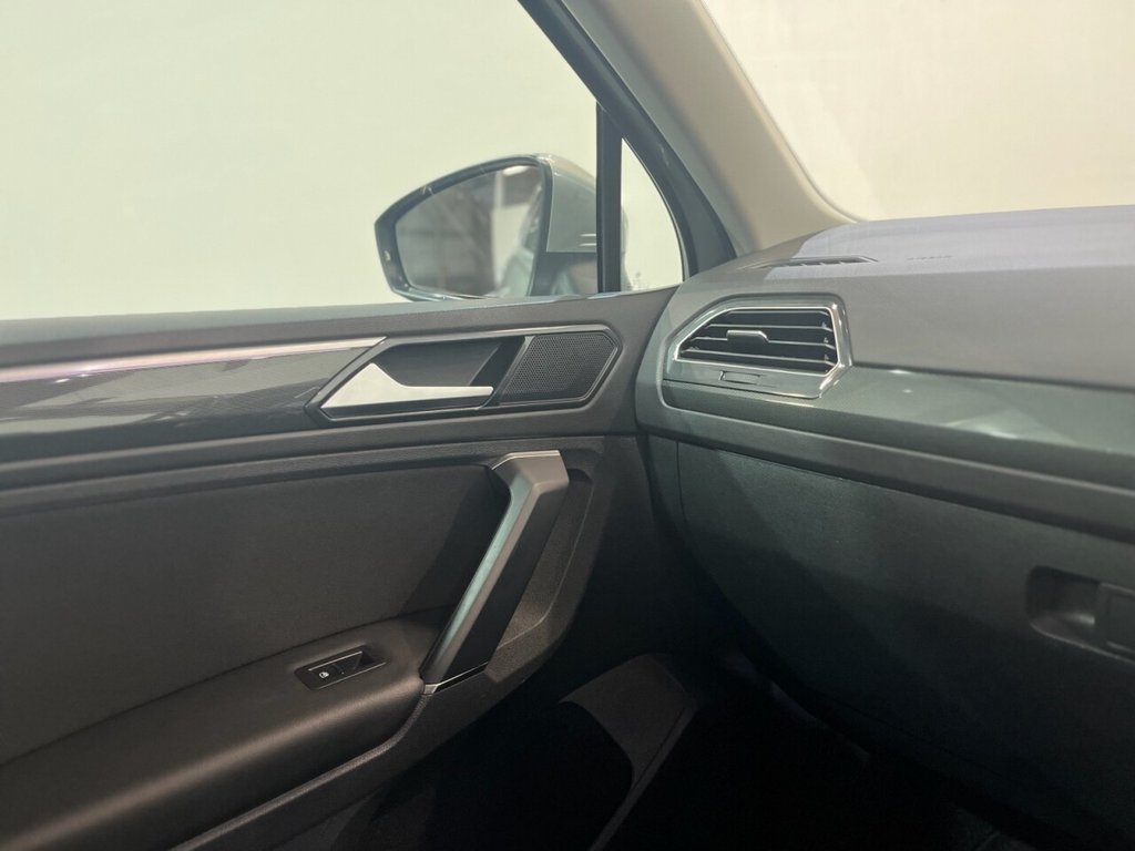 Used Volkswagen Tiguan 2018 for sale - 77356407: Photo 32