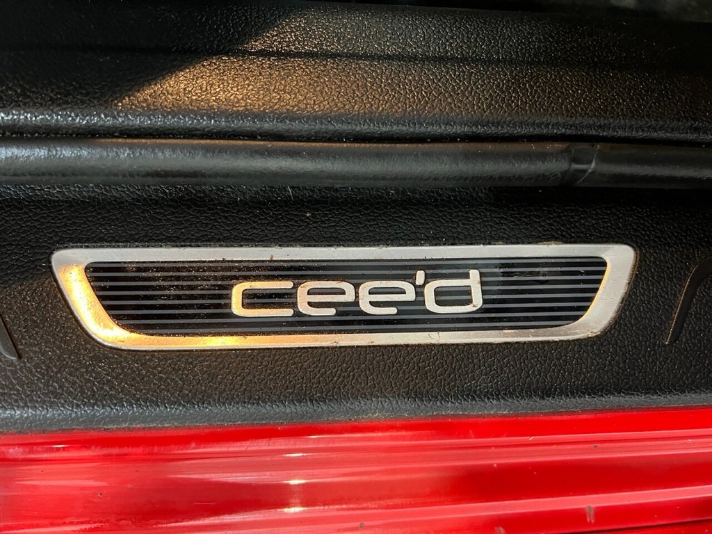 Used Kia Ceed 2018 for sale - 76985831: Photo 6