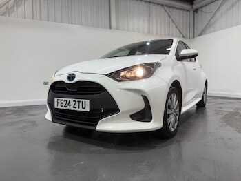 Used Toyota Yaris 2024 for sale - 77227071: Photo