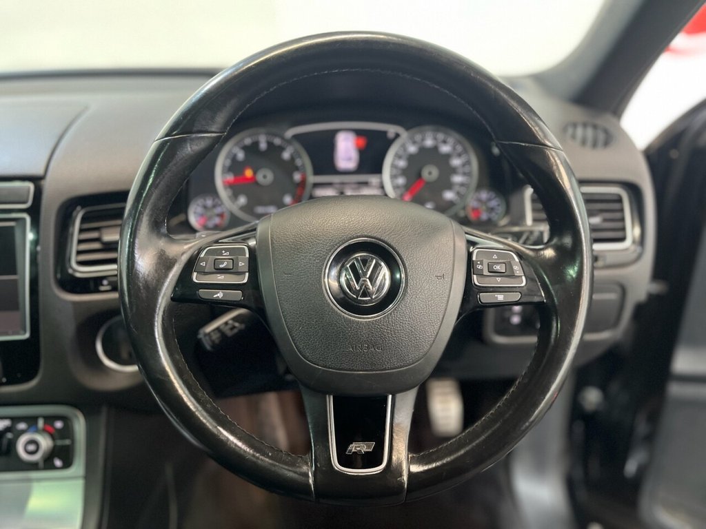 Used Volkswagen Touareg 2016 for sale - 76941655: Photo 24