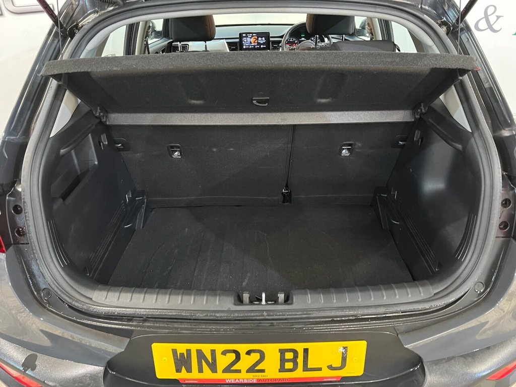 Used Kia Stonic 2022 for sale - 76481478: Photo 13