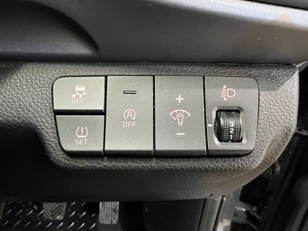 Used Kia Stonic 2022 for sale - 76481478: Photo 14