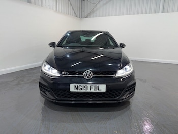 Used Volkswagen Golf 2019 for sale - 77384215: Photo