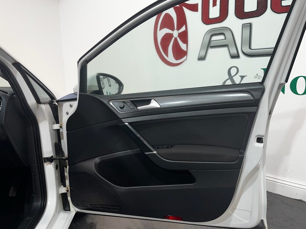 Used Volkswagen Golf 2019 for sale - 76163376: Photo 18