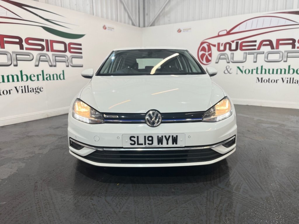 Used Volkswagen Golf 2019 for sale - 76163376: Photo 2