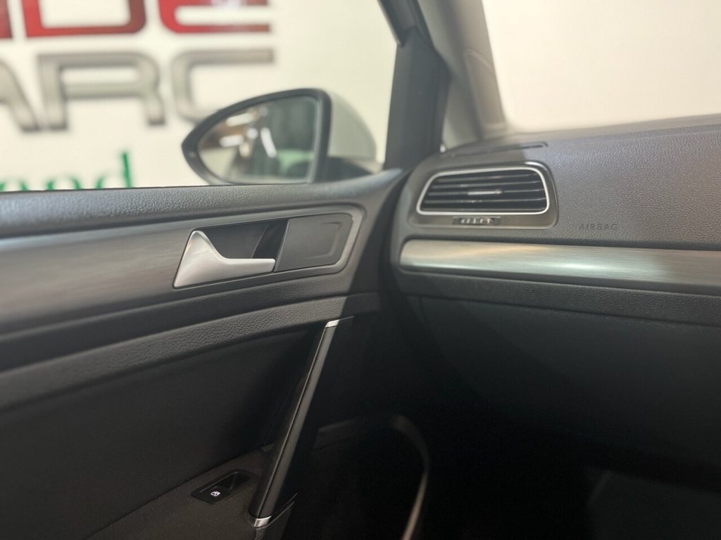 Used Volkswagen Golf 2019 for sale - 76163376: Photo 25