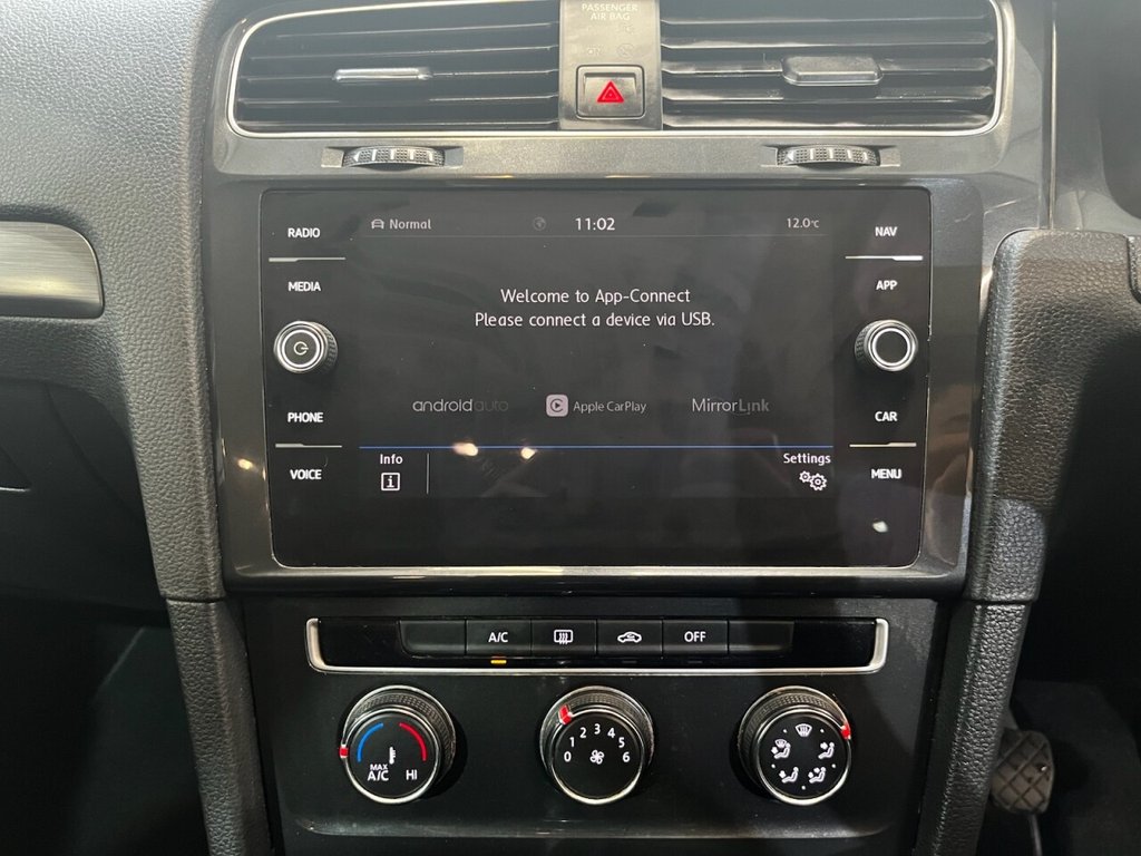 Used Volkswagen Golf 2019 for sale - 76163376: Photo 29